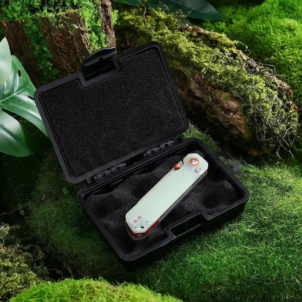 
                  
                    HX OUTDOORS HYLA Pocket Knife
                  
                