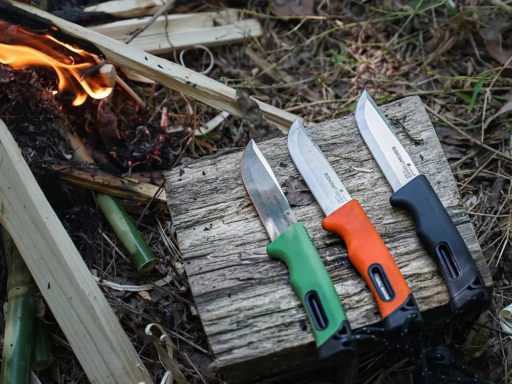 CAMPING & HIKING