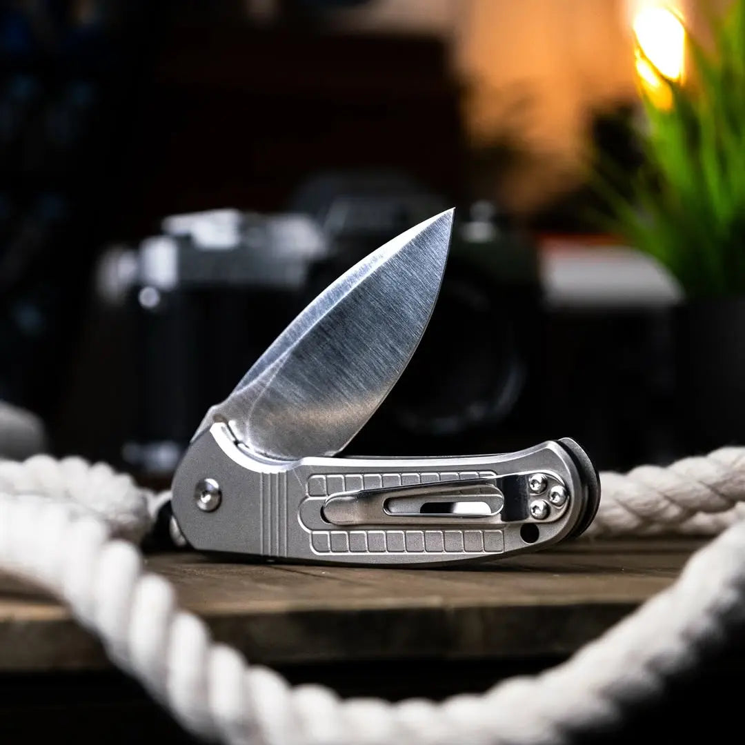 The_hxoutdoorsknife_Rock_Sapphire